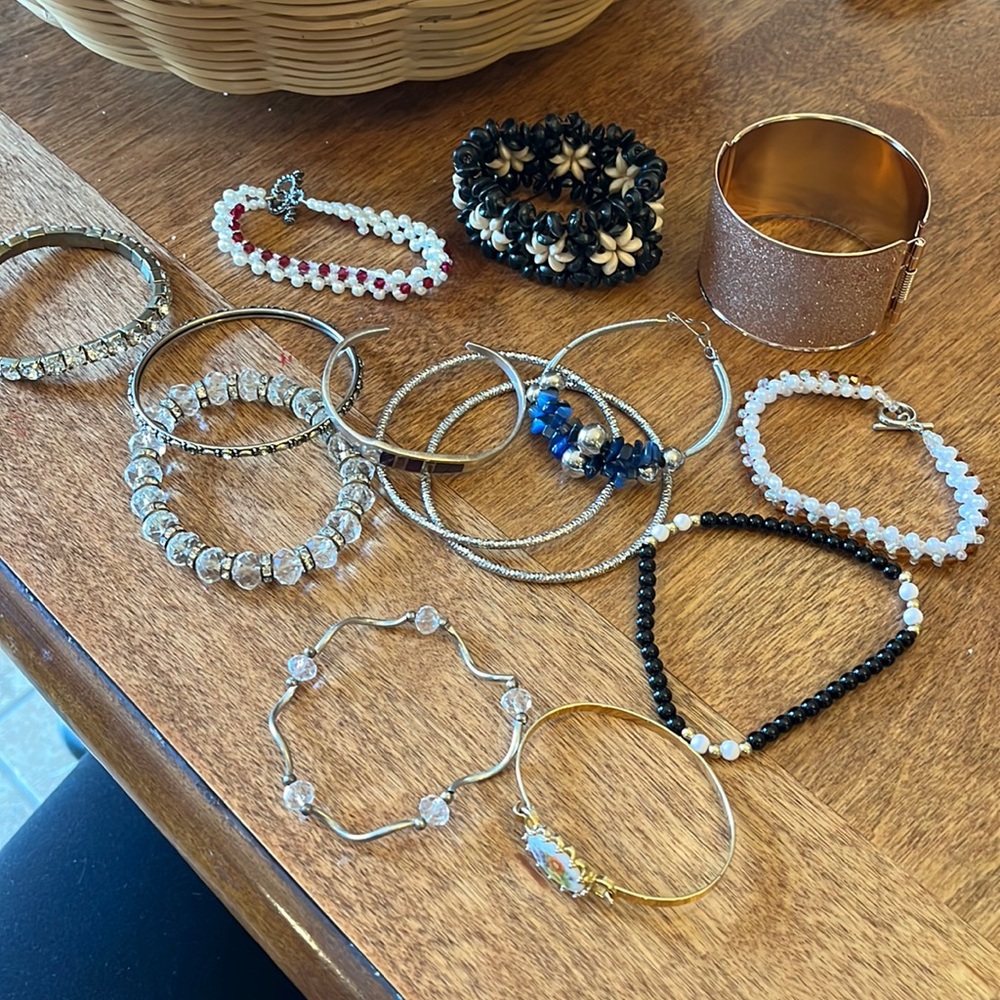 Costume jewelry lot! 14 bracelets and 5 necklaces!!!!!
